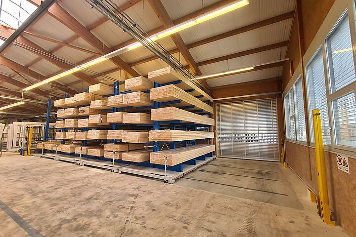 mobile cantilever racking system