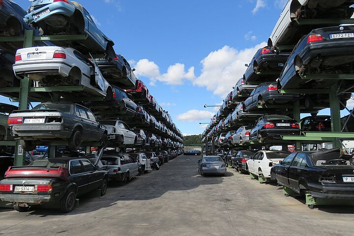 cantilever racking for vehicle storage