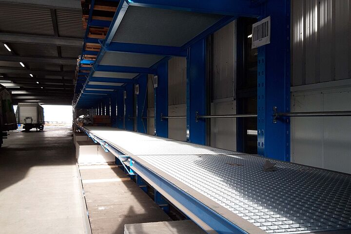 Cantilever racking