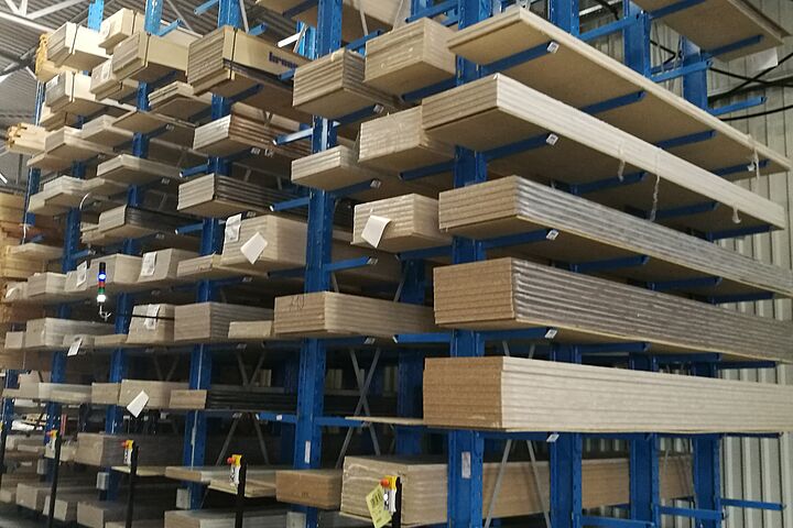 mobile cantilever racking